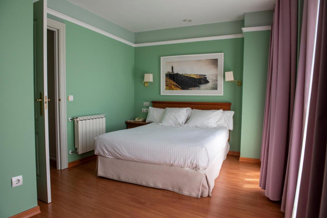 Hotel Faro De San Vicente Сан Висенте де ла Баркера Екстериор снимка