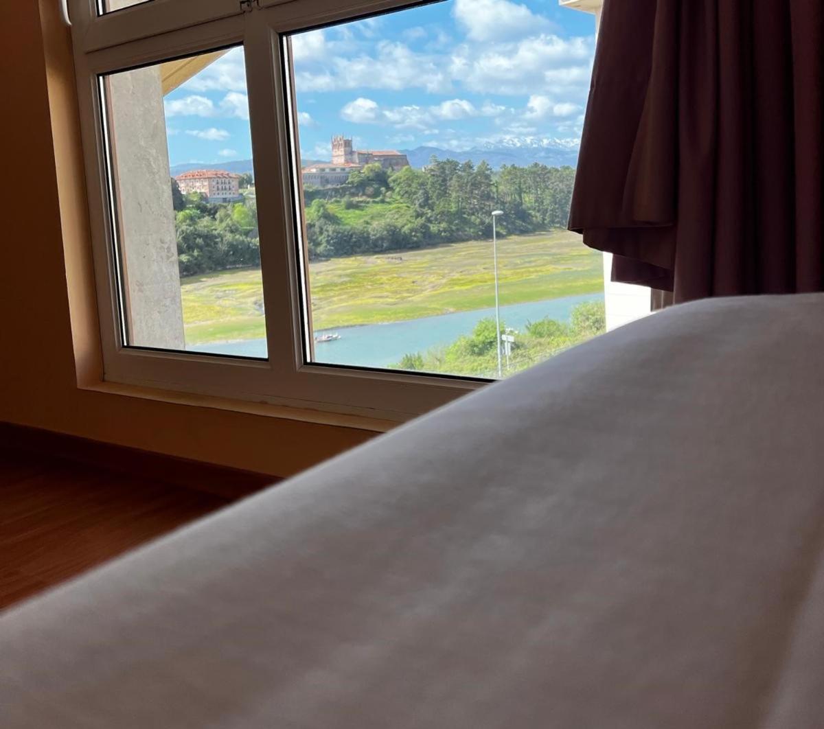 Hotel Faro De San Vicente Сан Висенте де ла Баркера Екстериор снимка