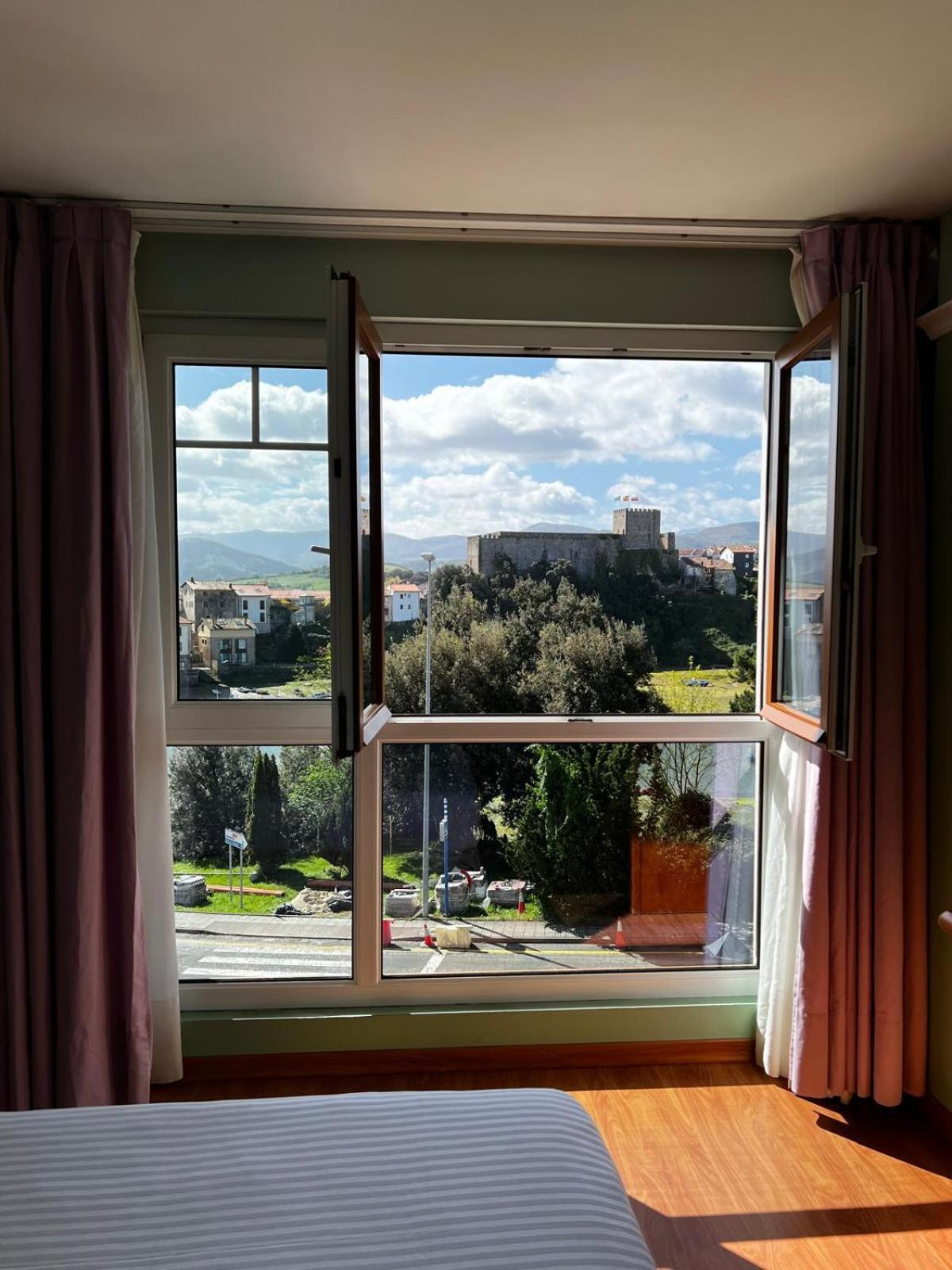 Hotel Faro De San Vicente Сан Висенте де ла Баркера Екстериор снимка